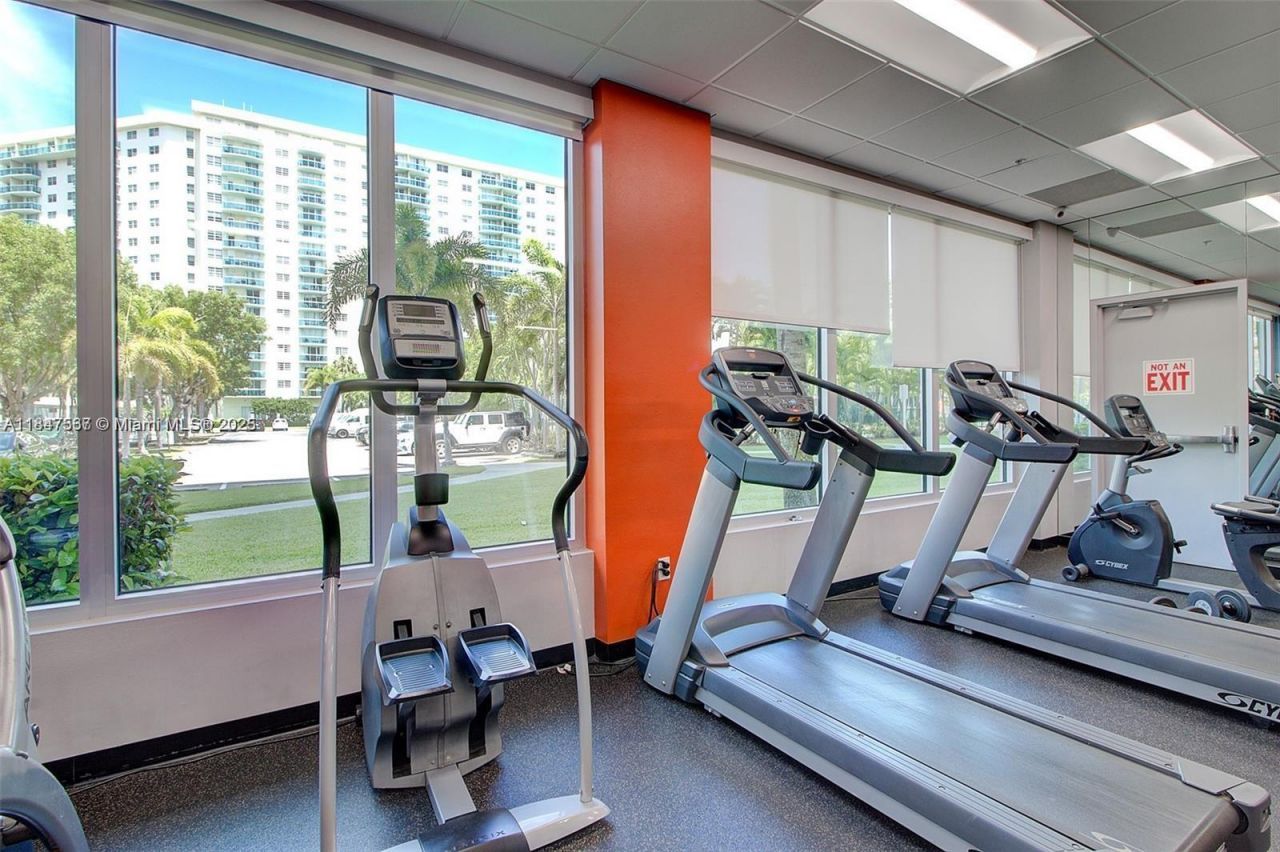 19380 Collins Ave, Unit 802, Sunny Isles Beach, FL 33160 Photo