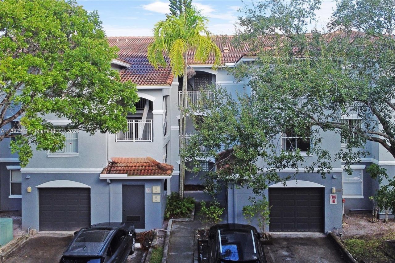 9640 NW 2nd St, Unit 5-206, Pembroke Pines, FL 33024 Photo