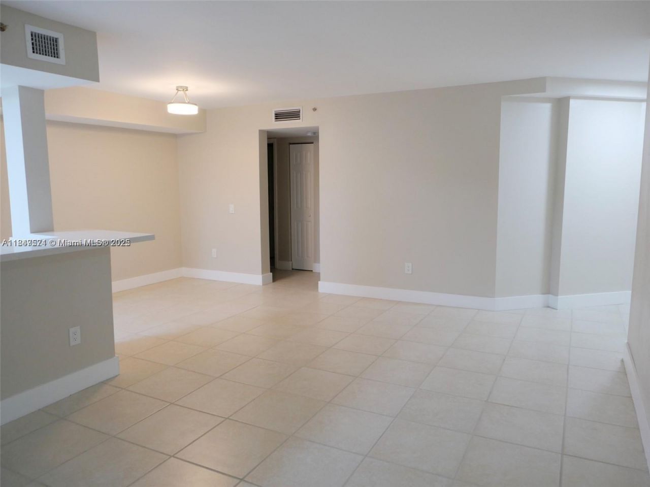 9640 NW 2nd St, Unit 5-206, Pembroke Pines, FL 33024 Photo