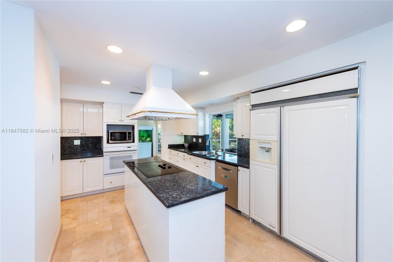 13020 SW 70th Ave, Pinecrest, FL 33156 Photo