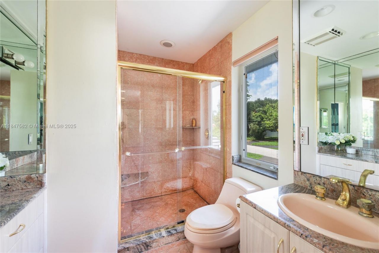 13020 SW 70th Ave, Pinecrest, FL 33156 Photo