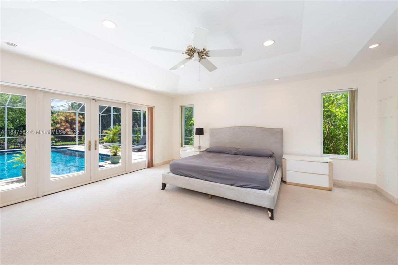 13020 SW 70th Ave, Pinecrest, FL 33156 Photo