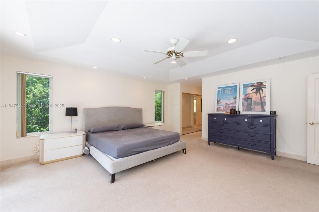 13020 SW 70th Ave, Pinecrest, FL 33156 Photo