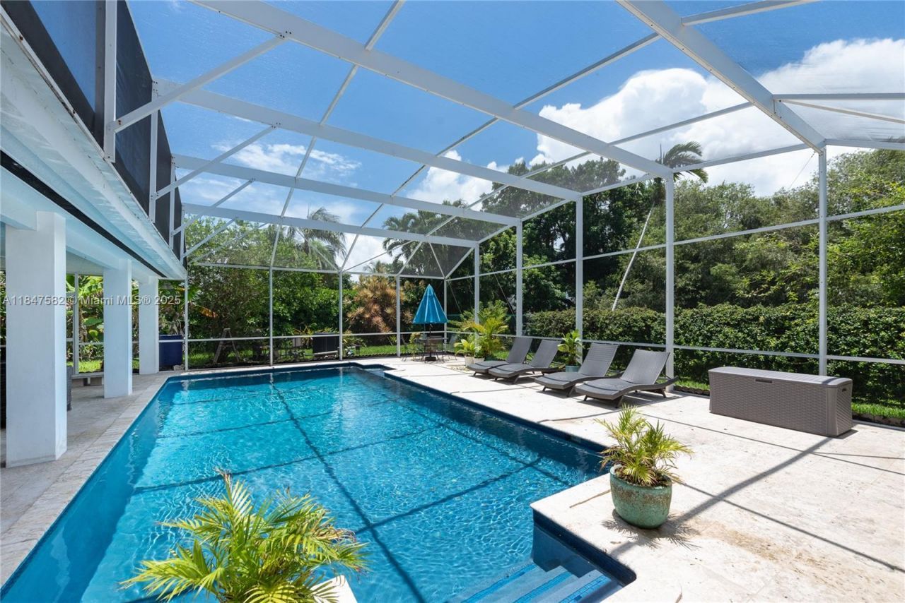 13020 SW 70th Ave, Pinecrest, FL 33156 Photo