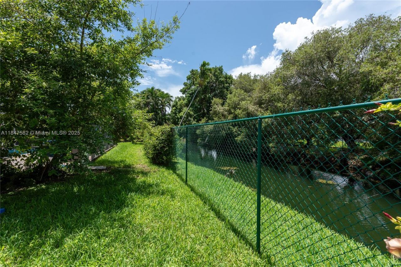 13020 SW 70th Ave, Pinecrest, FL 33156 Photo