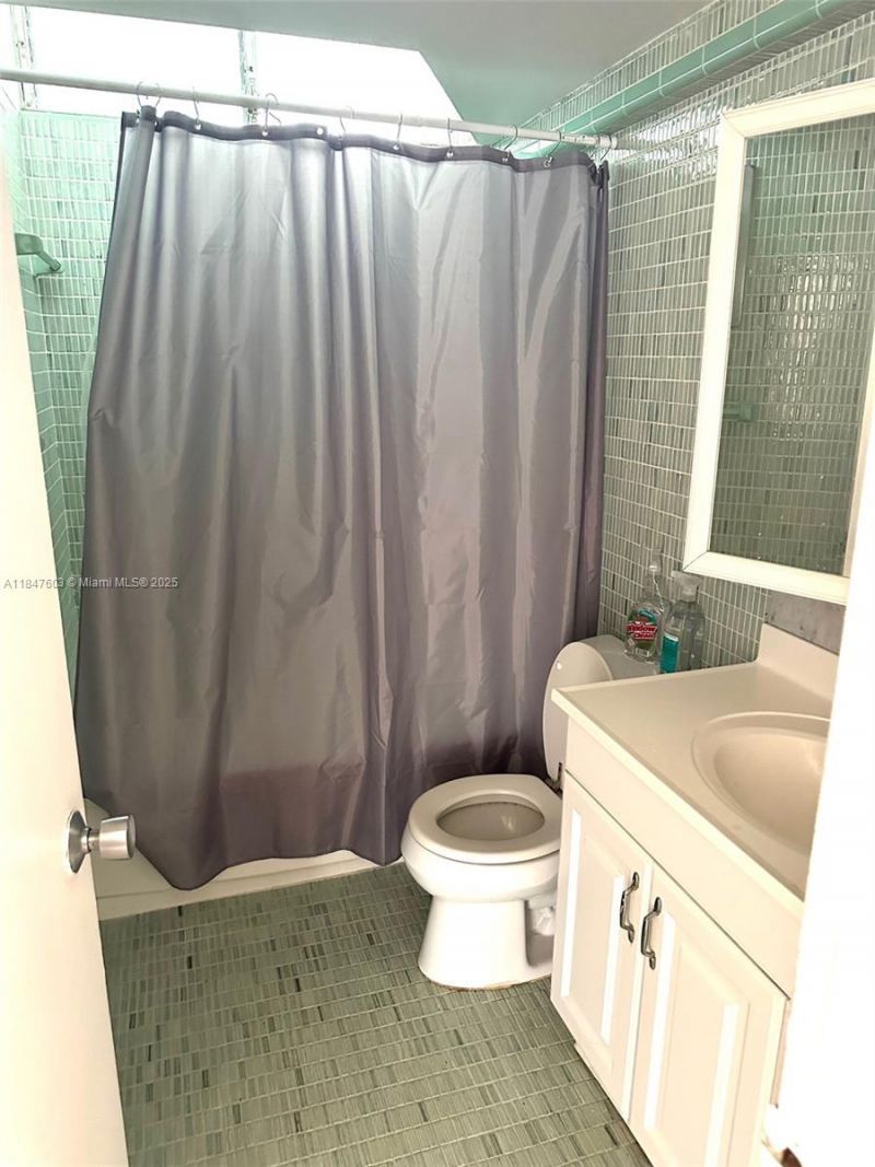 1400 Pennsylvania Ave, Unit 33, Miami Beach, FL 33139 Photo