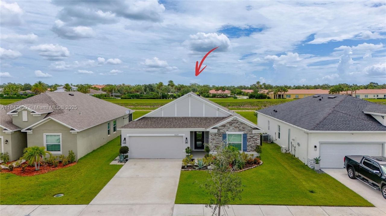 10609 SW Vasari Way, Port Saint Lucie, FL 34987 Photo