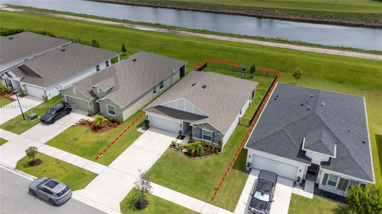 10609 SW Vasari Way, Port Saint Lucie, FL 34987 Photo