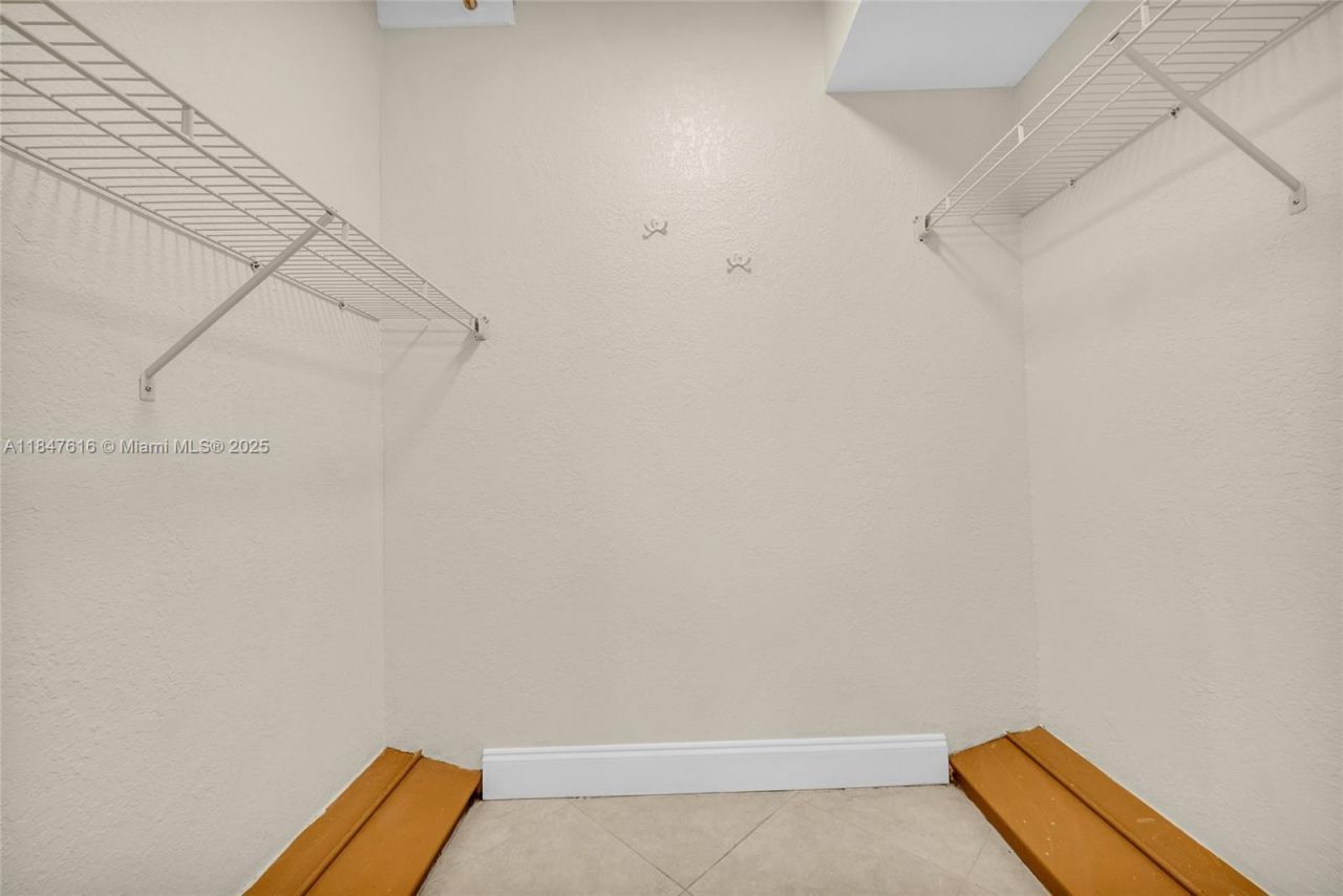 681 S Hollybrook Dr, Unit 109, Pembroke Pines, FL 33025 Photo