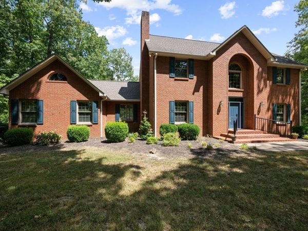 570 Gregson Pl, Waverly, TN 37185