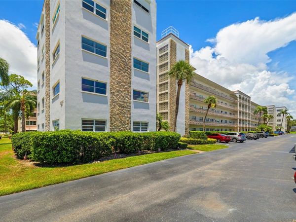 5603 80TH STREET N, Unit 202, ST PETERSBURG, FL 33709