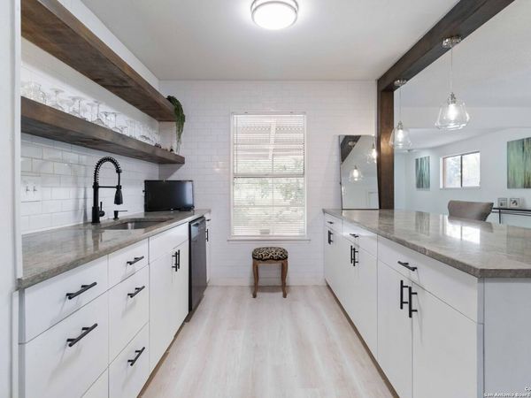 4602 Hollyridge, San Antonio, TX 78228