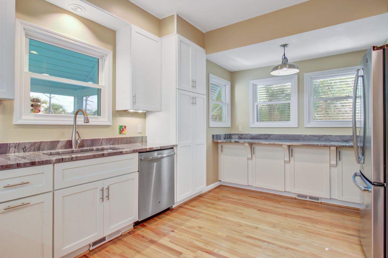 410 W Indian Avenue Photo 16