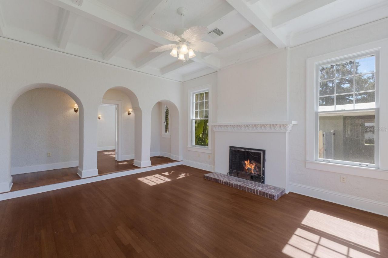 455 Acacia Drive, Sarasota, FL 34234 Photo