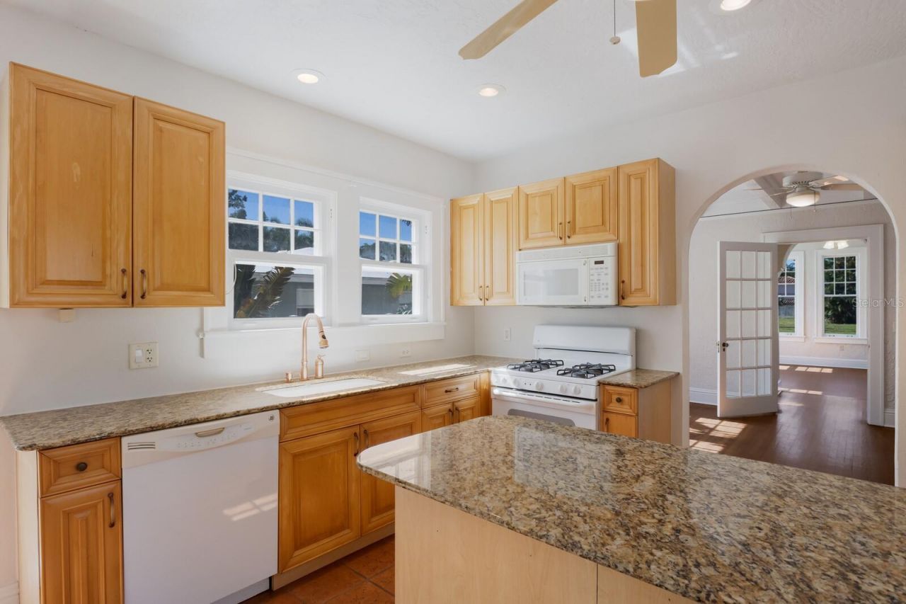 455 Acacia Drive, Sarasota, FL 34234 Photo