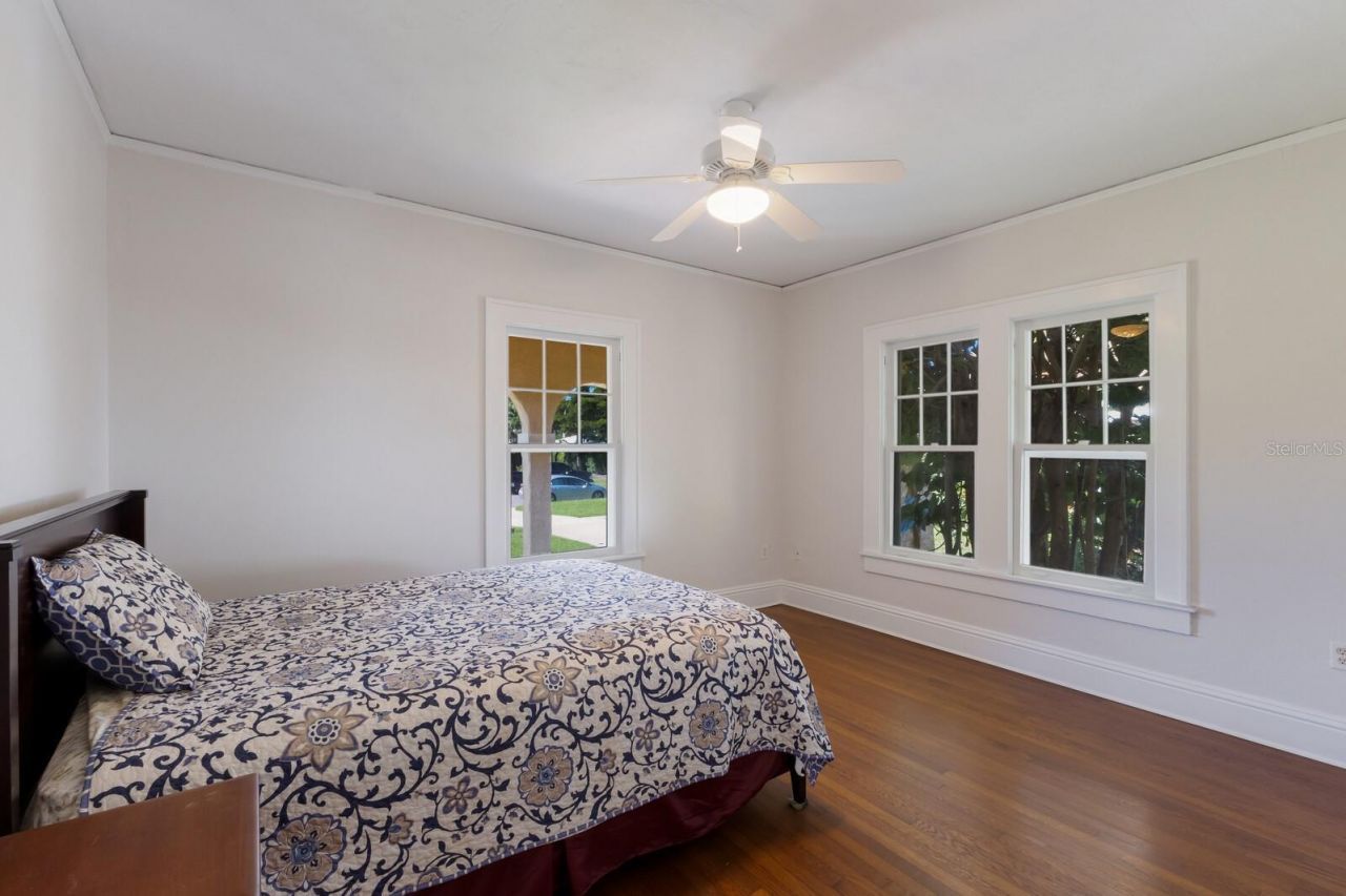 455 Acacia Drive, Sarasota, FL 34234 Photo