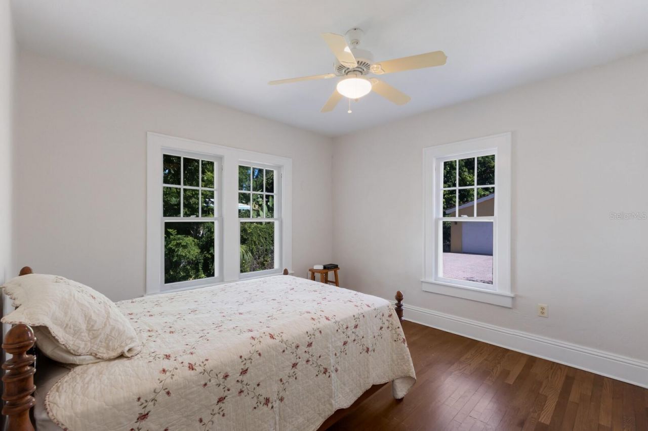 455 Acacia Drive, Sarasota, FL 34234 Photo