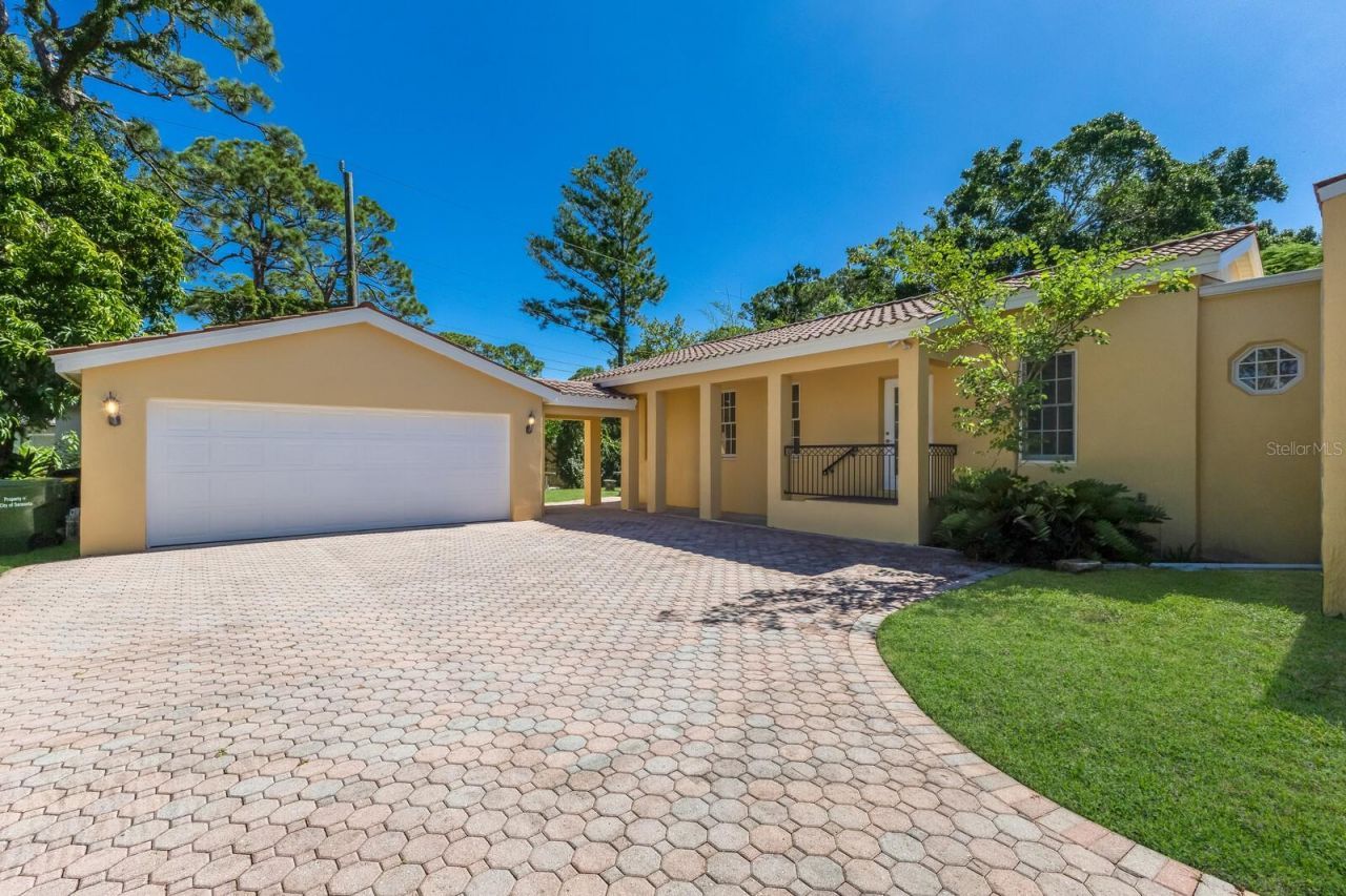455 Acacia Drive, Sarasota, FL 34234 Photo