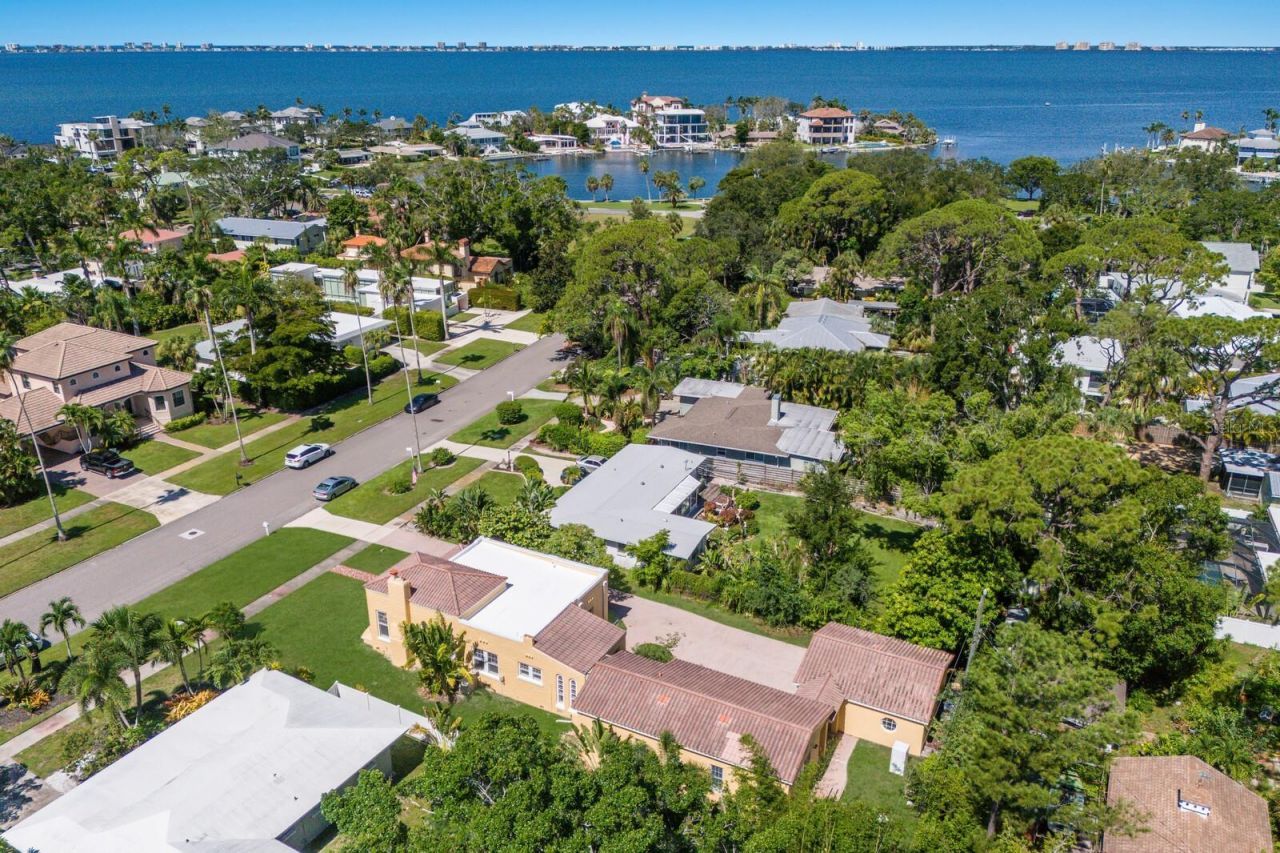 455 Acacia Drive, Sarasota, FL 34234 Photo