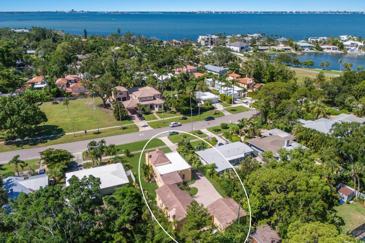 455 Acacia Drive, Sarasota, FL 34234 Photo
