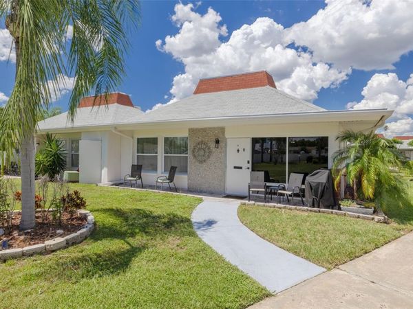 4355 TAHITIAN GARDENS CIRCLE, Unit A, HOLIDAY, FL 34691