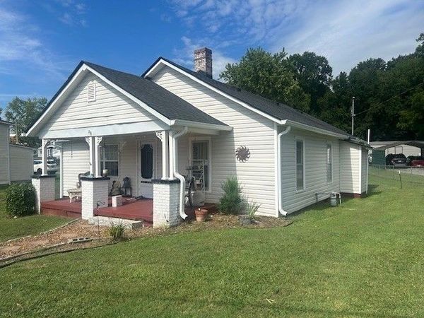 210 Cornwell Ave, Watertown, TN 37184