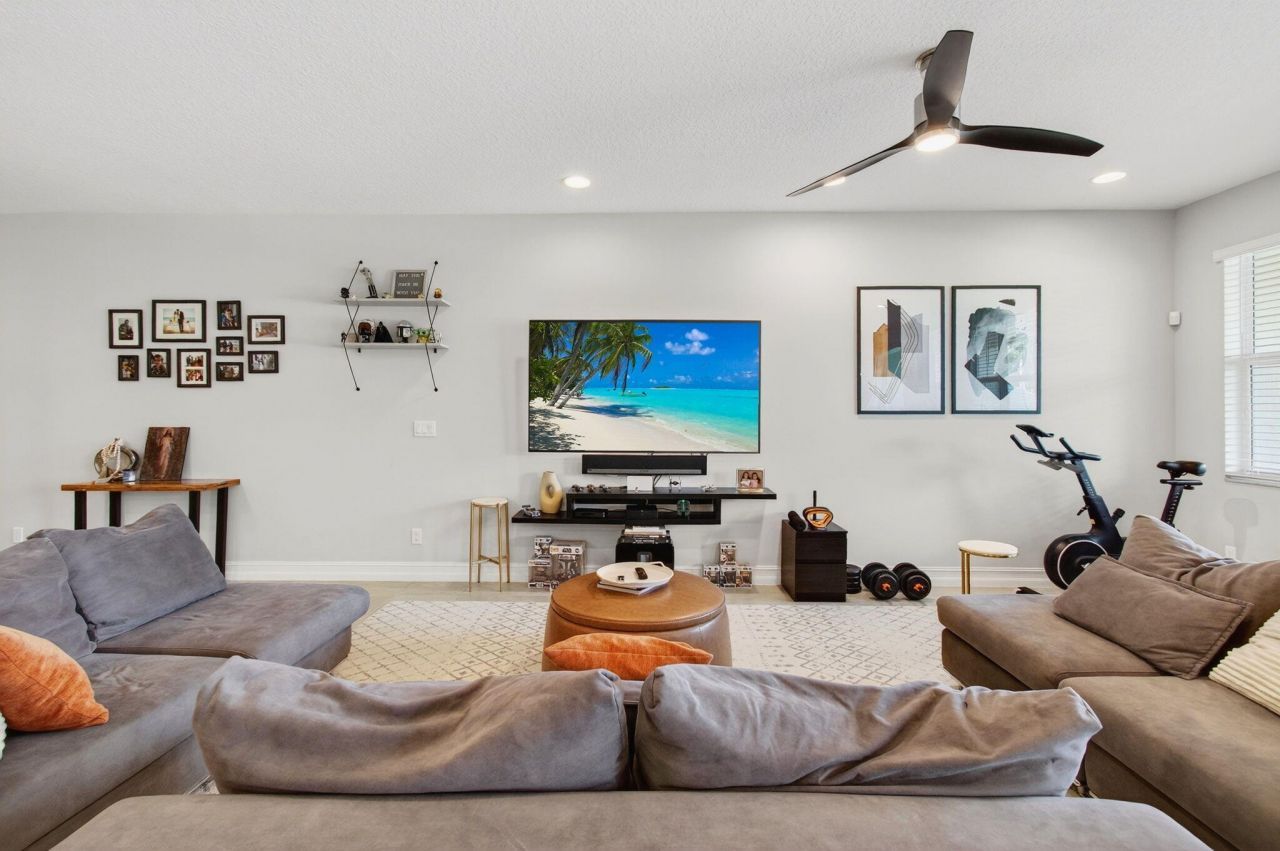 12041 Park Central, Royal Palm Beach, FL 33411 Photo