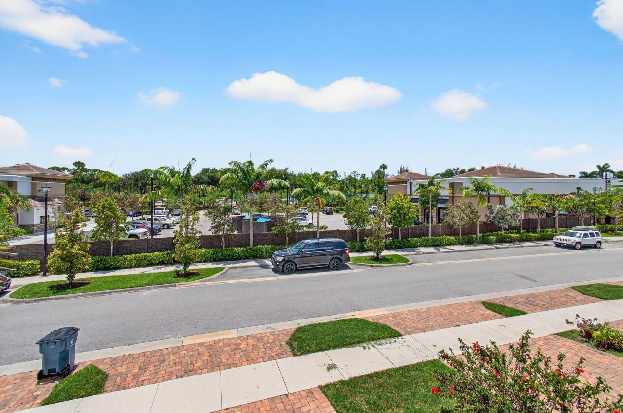 12041 Park Central, Royal Palm Beach, FL 33411 Photo
