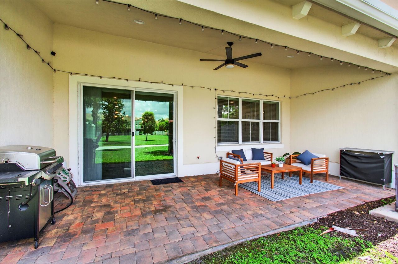 12041 Park Central, Royal Palm Beach, FL 33411 Photo