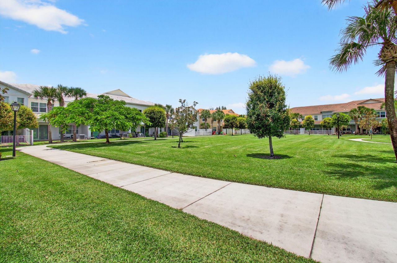 12041 Park Central, Royal Palm Beach, FL 33411 Photo