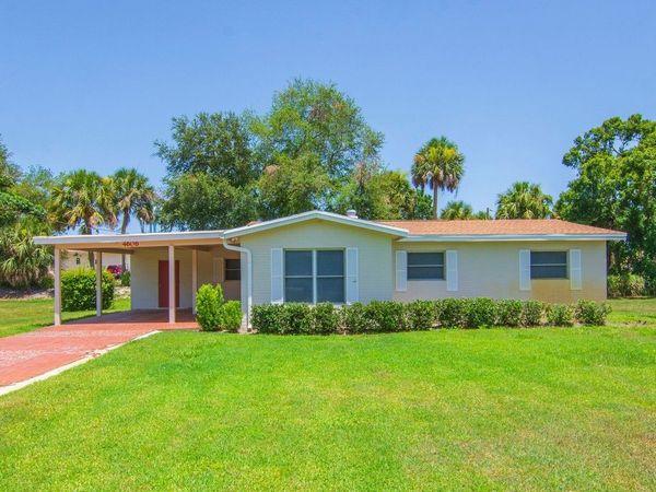 4606 30th Avenue, Vero Beach, FL 32967