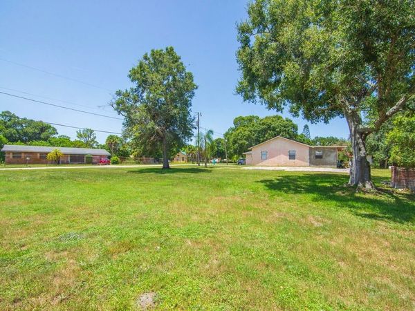 4636 30th Avenue, Vero Beach, FL 32967