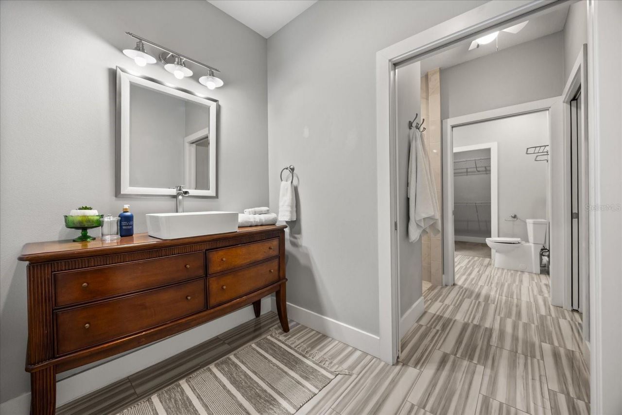 2945 Lakeshore Drive, Mount Dora, FL 32757 Photo