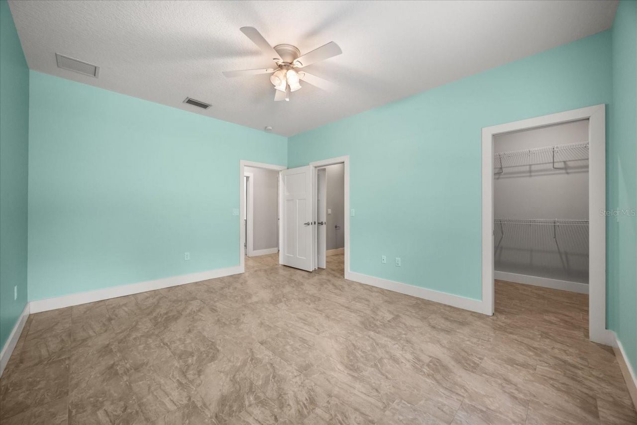 2945 Lakeshore Drive, Mount Dora, FL 32757 Photo