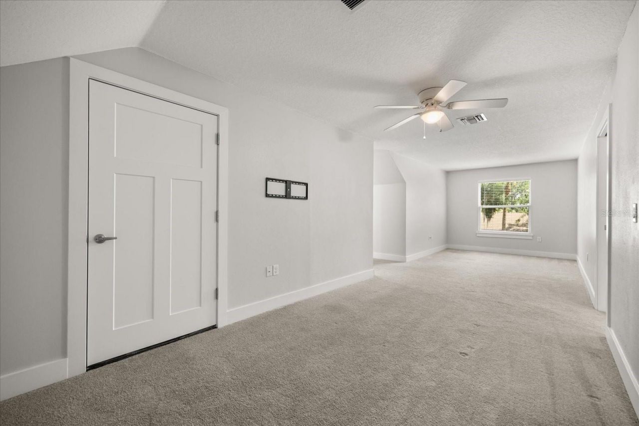 2945 Lakeshore Drive, Mount Dora, FL 32757 Photo