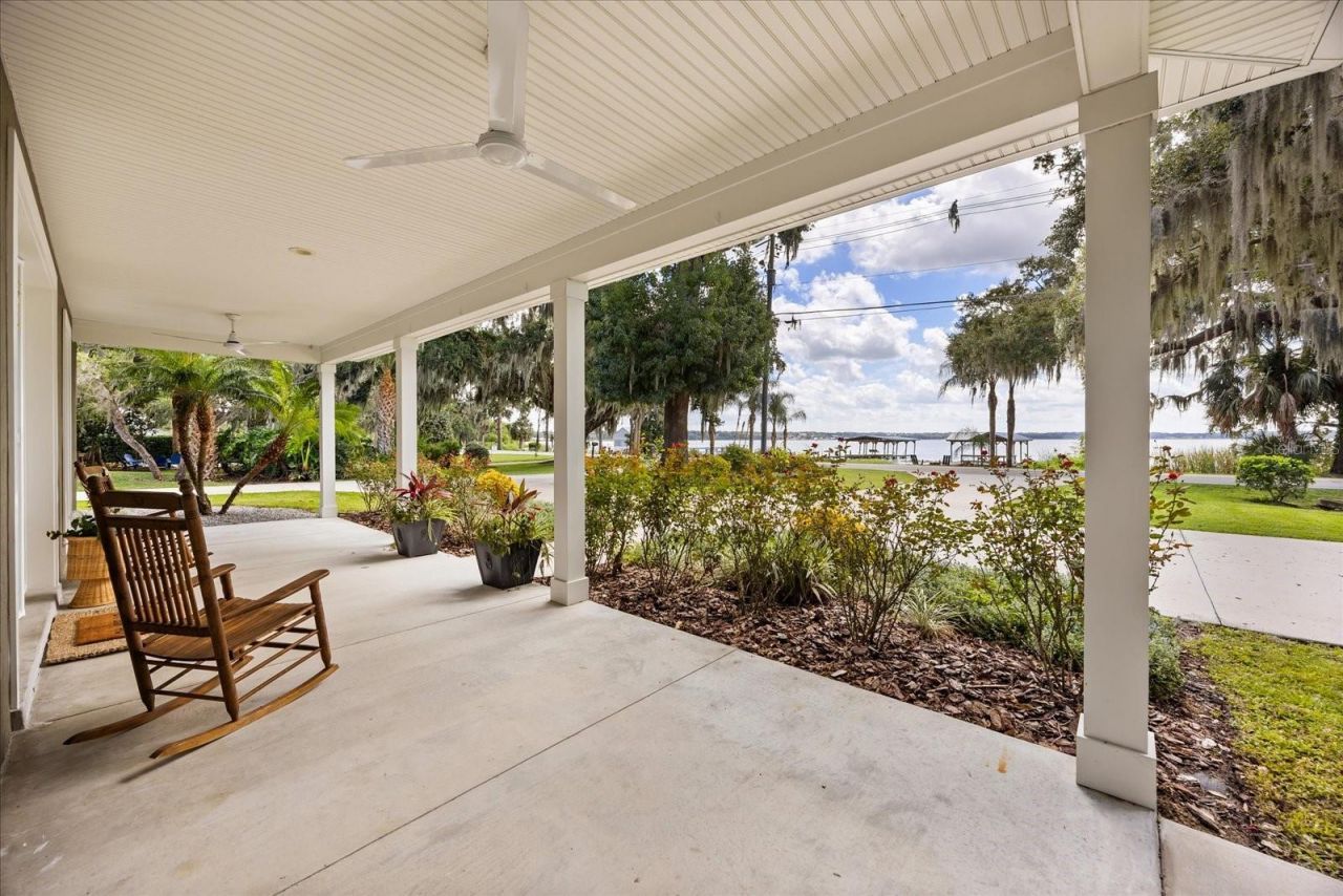 2945 Lakeshore Drive, Mount Dora, FL 32757 Photo