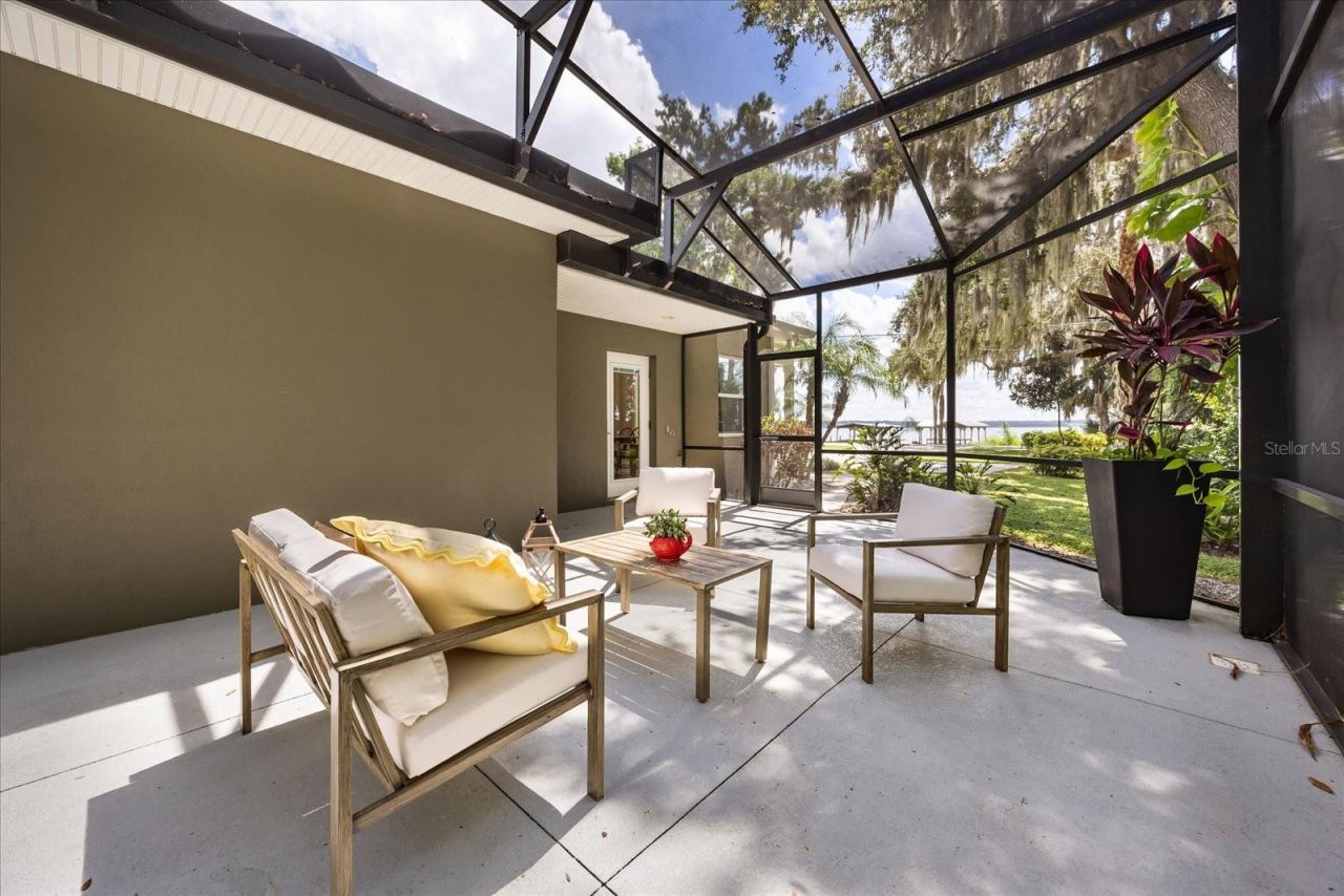 2945 Lakeshore Drive, Mount Dora, FL 32757 Photo