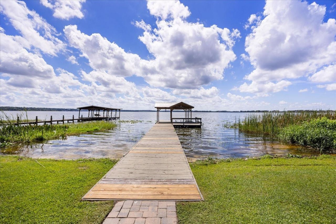 2945 Lakeshore Drive, Mount Dora, FL 32757 Photo