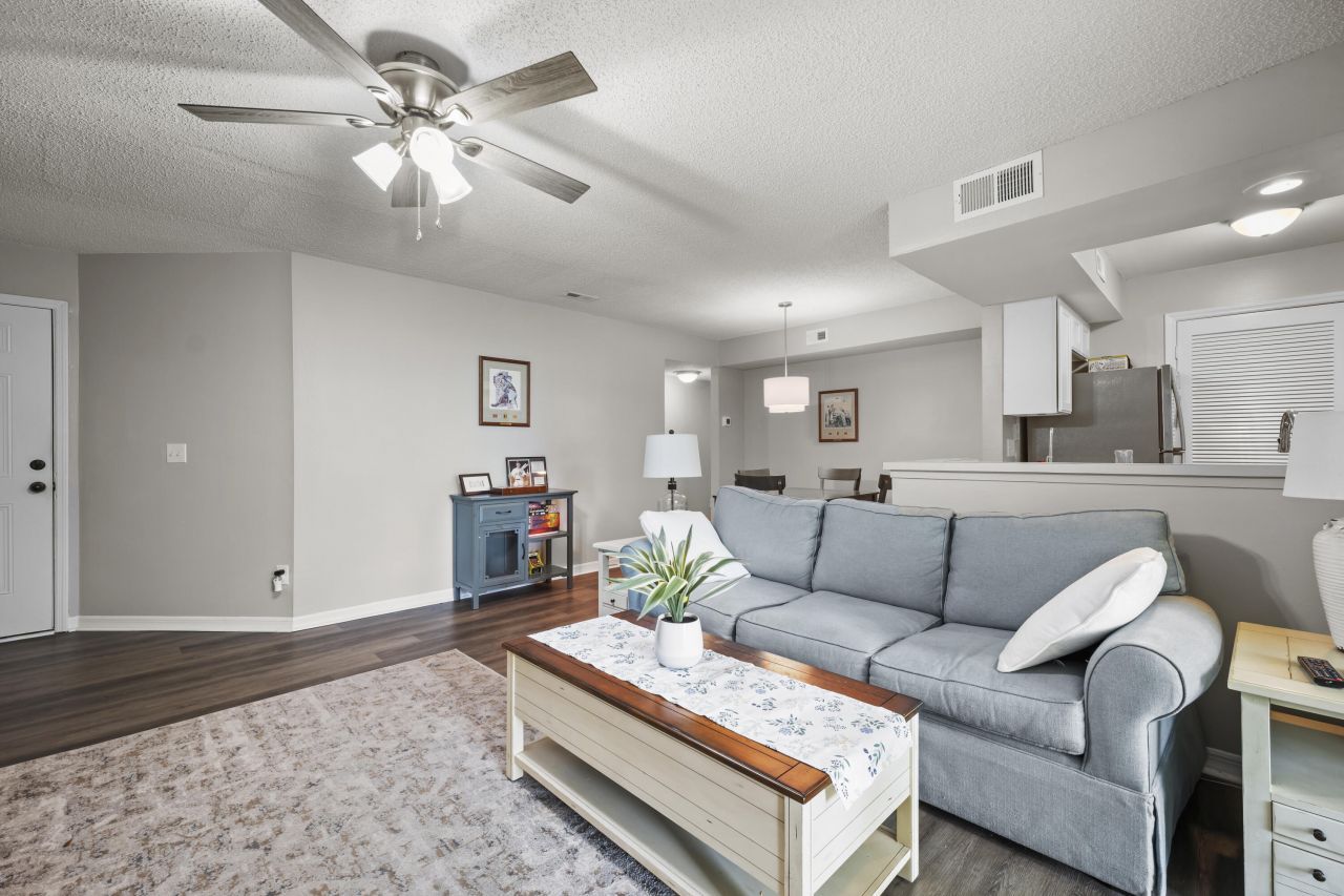 1866 Montclair Drive Photo 7