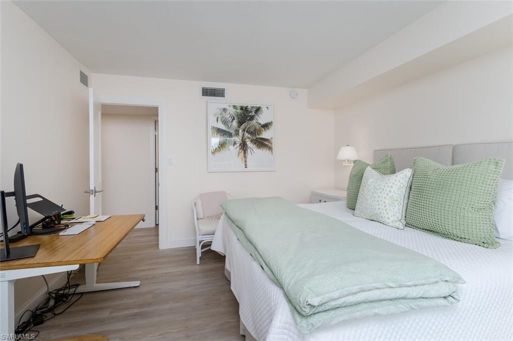 3450 Gulf Shore Blvd N, Unit 210, Naples, FL 34103 Photo