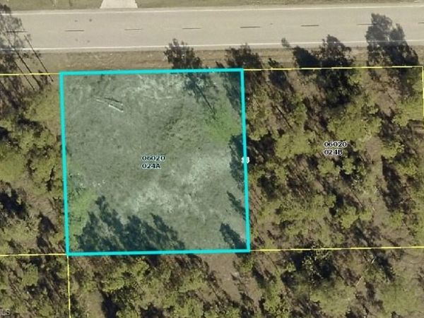 1404 E 10th ST, LEHIGH ACRES, FL 33972