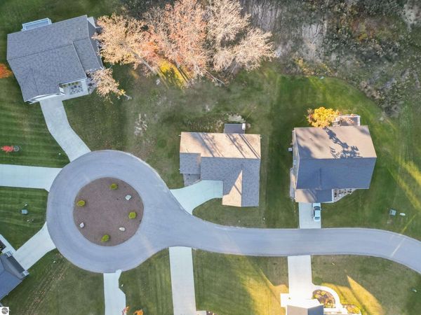 1420 Umber Drive, Traverse City, MI 49696