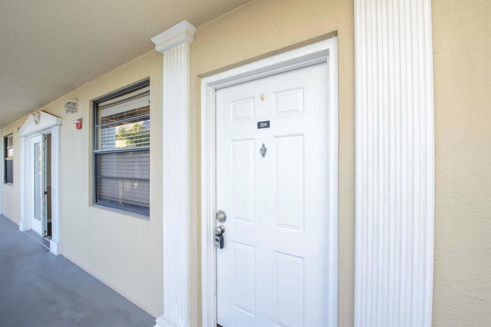 3515 Village Boulevard, Unit 304, West Palm Beach, FL 33409 Photo