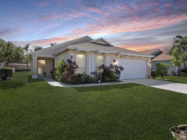 475 SW Talquin Lane, Port Saint Lucie, FL 34986