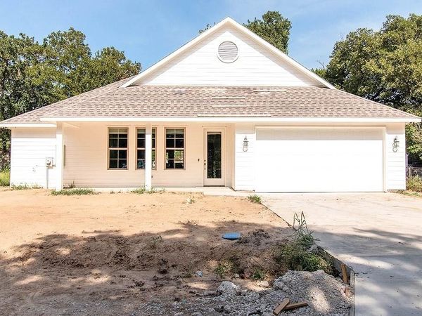 212 Navajo Trail, West Tawakoni, TX 75474