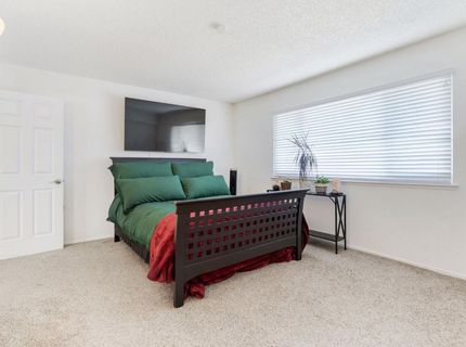 7570 Burgoyne Ln, Sacramento, CA 95823 Photo