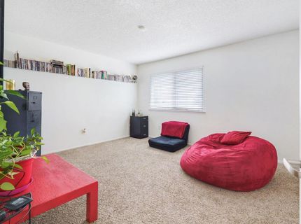 7570 Burgoyne Ln, Sacramento, CA 95823 Photo