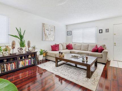 7570 Burgoyne Ln, Sacramento, CA 95823 Photo