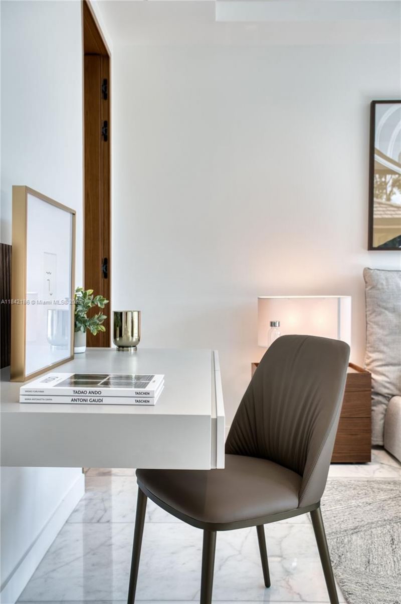 4241 Palm Ln, Miami, FL 33137 Photo