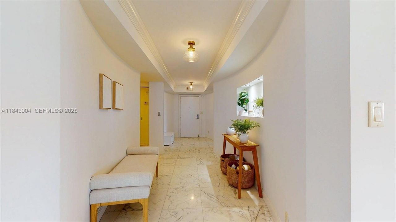 1912 S Ocean Dr, Unit 9A, Hallandale Beach, FL 33009 Photo